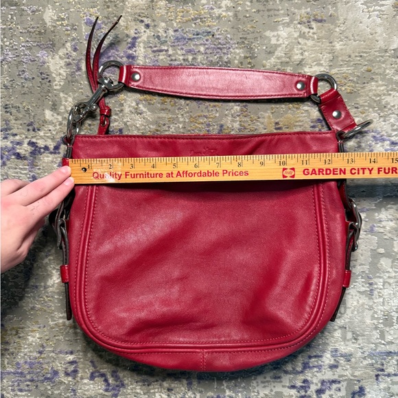 Beautiful condition red coach Zoe bag - Picture 8 of 9